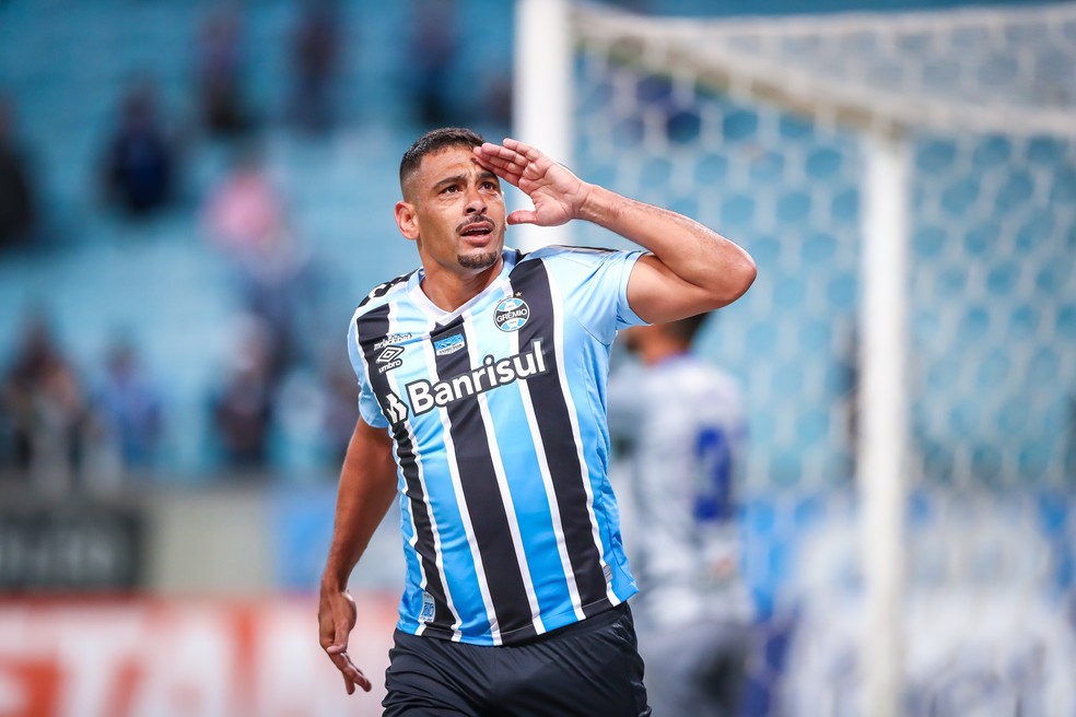 Diego Souza comemora gol pelo Grêmio — Foto: Lucas Uebel/Divulgação/Grêmio