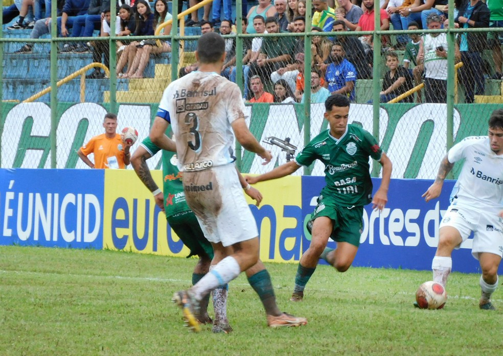 Grêmio contrata atacante que jogou Copinha pela Francana para time sub-20