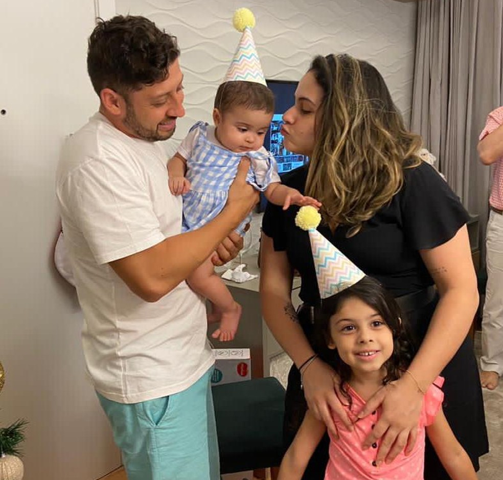 Júlia comemorou 1 ano de vida em dezembro de 2020 — Foto: Arquivo Pessoal/Vitória Franchini