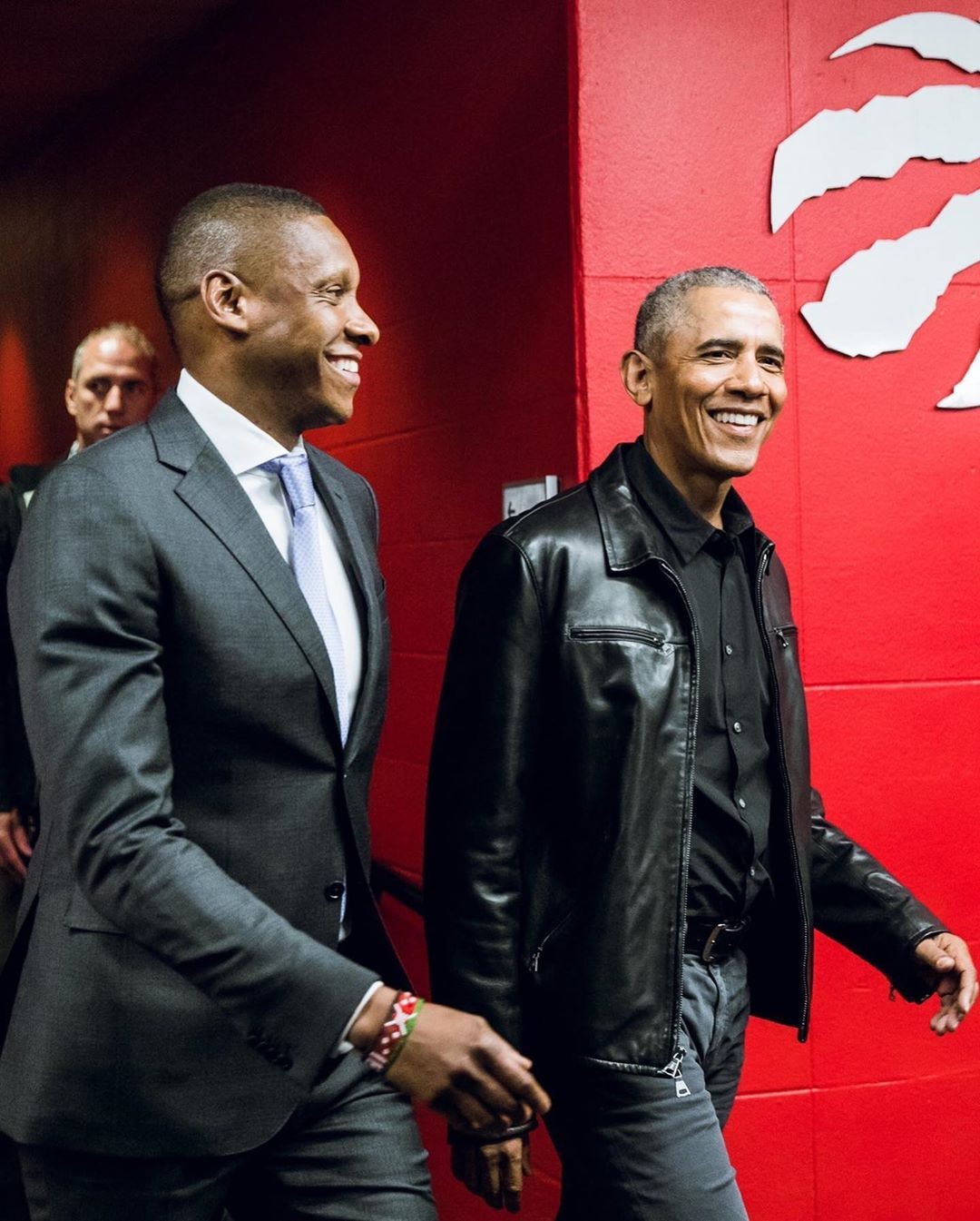 Barack Obama e Masai Ujiri, presidente do time Toronto Raptors (Foto: Reprodução/ Instagram)