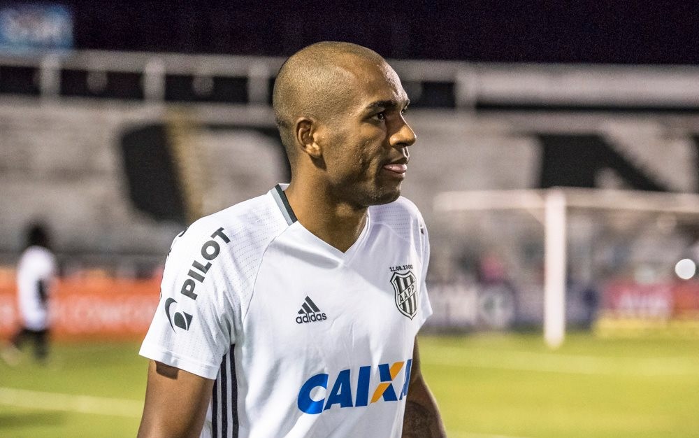 [Enquete] Marllon é um bom reforço para a disputa da Libertadores?