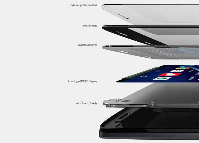 Moto X Force tem tela de 5,4 polegadas QHD e tecnologia inquebrável (Foto: Divulgação/Motorola)