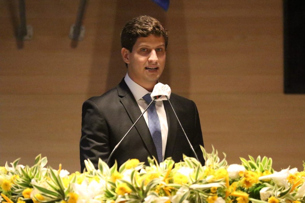 João Campos (PSB) tomou posse como prefeito do Recife — Foto: Marlon Costa/Pernambuco Press