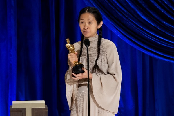Chloé Zhao no Oscar 2021 (Foto: Getty Images)