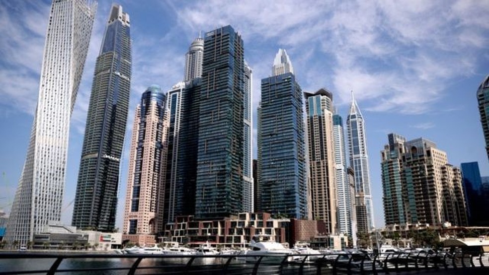 Cearense é impedida de deixar os Emirados Árabes Unidos pela Justiça local. — Foto: Getty Images via BBC