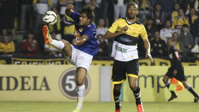Após empates fora, Cruzeiro espera por retrancas na volta ao Mineirão