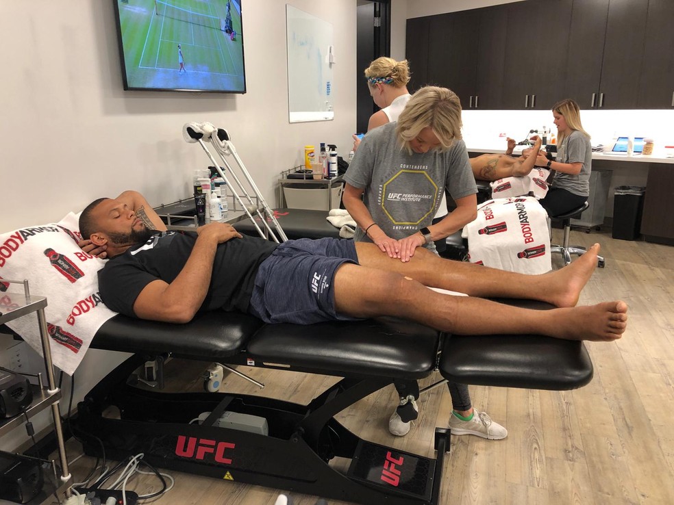 Thiago Marreta começou a recuperação no Instituto de Performance do UFC — Foto: Evelyn Rodrigues