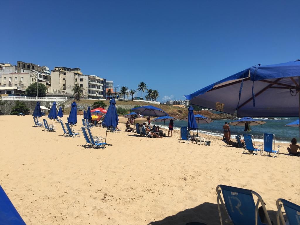 Homem é encontrado morto a facadas na Praia da Paciência, em Salvador