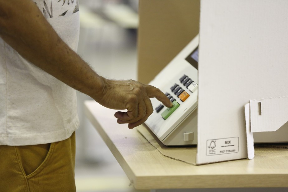 Lula e Bolsonaro tiveram 100% dos votos em 147 urnas