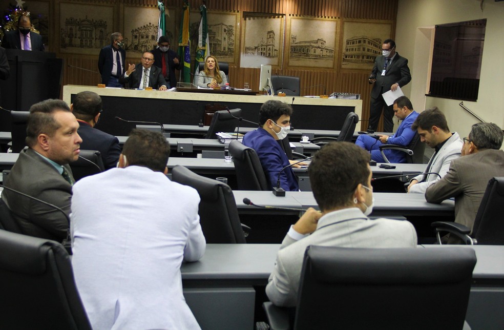 Vereadores aprovam aumento de salários para parlamentares em Natal — Foto: Marcelo Barroso/CMN