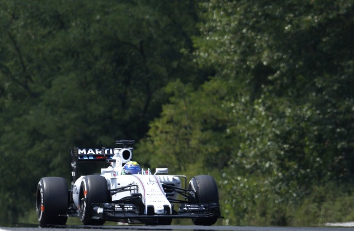 Felipe Massa em ação com a Williams no treino classificatório para o GP da Hungria (Foto: AFP)