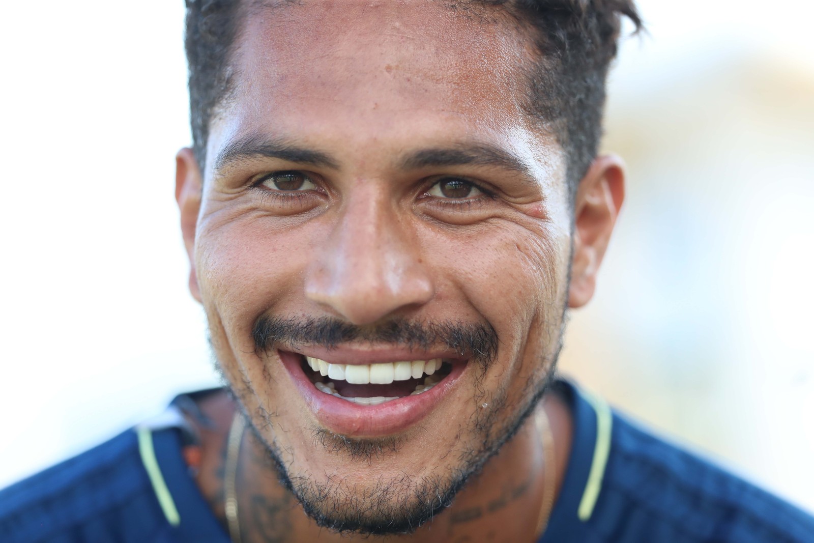 Sem estipular prazo, Flamengo está otimista para renovação de atacante