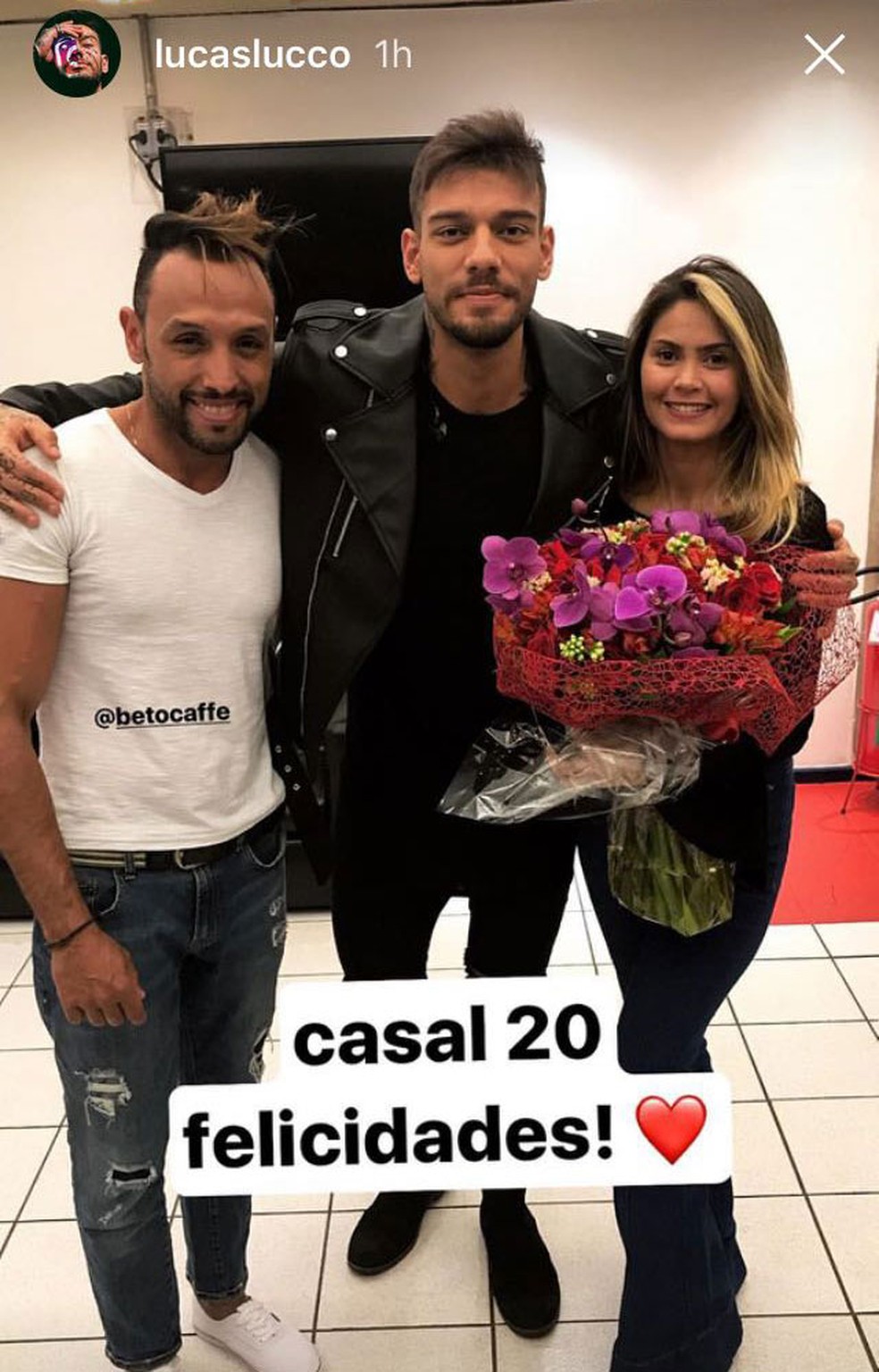 O cantor até desejou felicidades ao casal em suas redes sociais! (Foto: Arquivo Pessoal Lucas Lucco)
