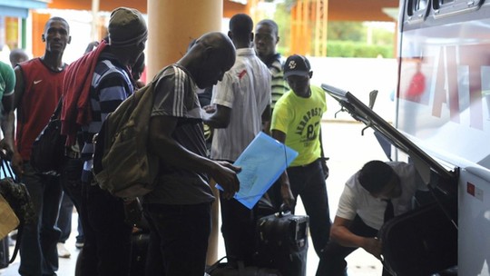 Governo publica regras para visto temporário e de residência para haitianos