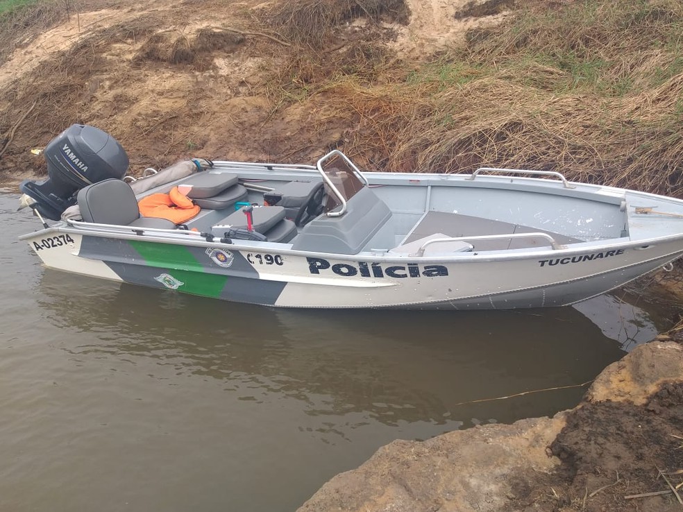 Pescadores foram multados por pescar em local proibido em Taciba — Foto: Polícia Militar Ambiental