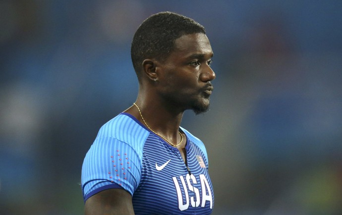 Justin Gatlin revelou ter sentido lesão no tornozelo durante as semifinais dos 200m (Foto: Reuters) Justin Gatlin revelou ter sentido lesão no tornozelo durante as semifinais dos 200m (Foto: Reuters)