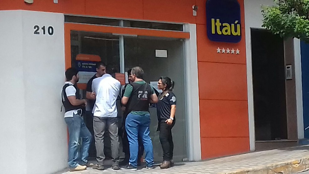 Bope retirou explosivo do corpo do gerente, que contou sobre sequestro em Nova Serrana (Foto: Thiago Monteiro/Arquivo Pessoal)