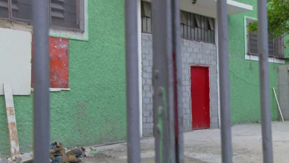 Creche está inacabada (Foto: Reprodução/TV Globo)