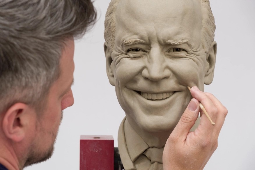 Museu de cera Madame Tussauds prepara escultura do presidente norte-americano Joe Biden (Foto: Twitter)