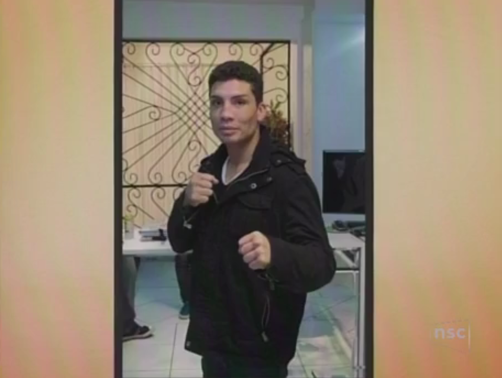Boxeador foi preso em Araranguá suspeito de matar tia de ex-companheira  (Foto: NSC TV/Reprodução )