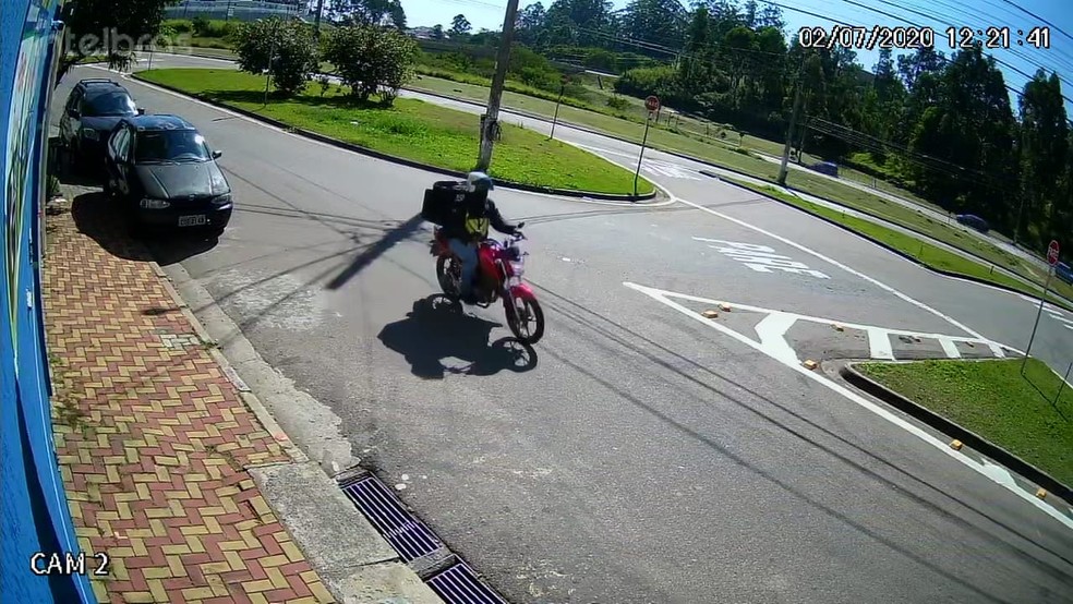 Motoboy se apresentou na delegacia em Jundia&iacute; &mdash; Foto: Divulga&ccedil;&atilde;o