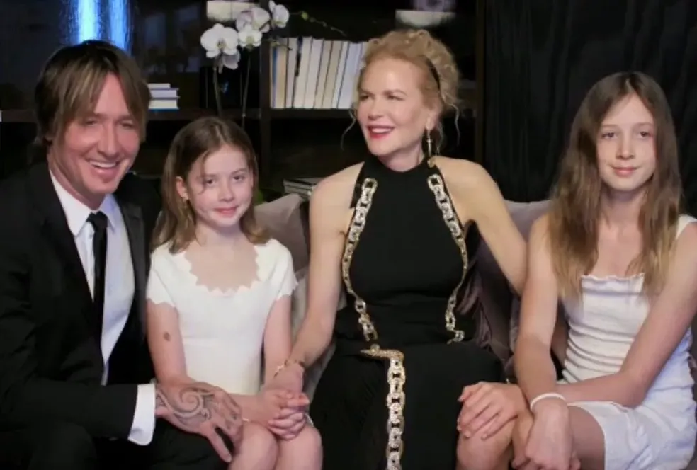 Nicole Kidman e Keith Urban com as filhas — Foto: Reprodução 