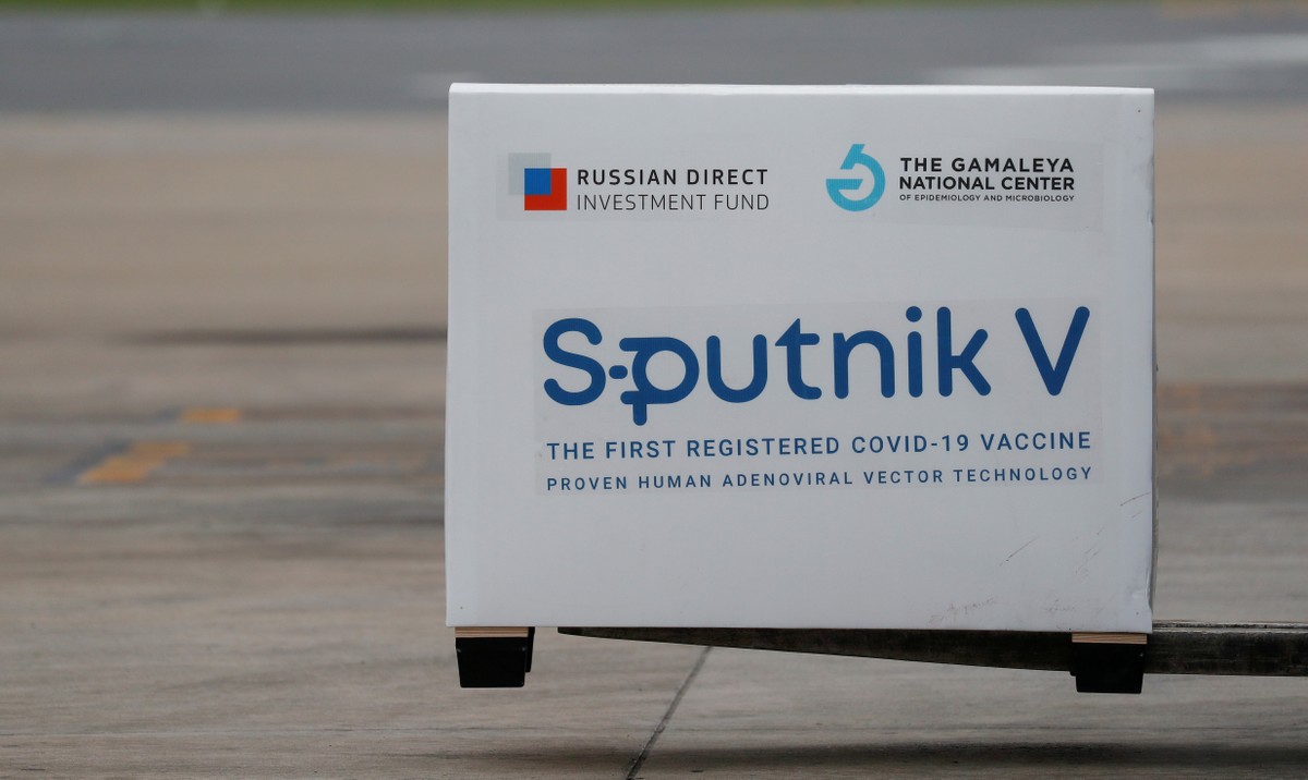 Ex-diretor da Anvisa é contratado por farmacêutica que quer vender vacina Sputnik V no Brasil