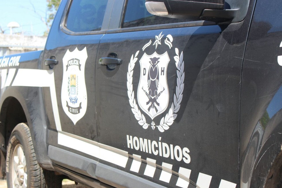 Polícia Civil investiga homicídio de jovem morto com sete disparos de arma de fogo (Foto: Andrê Nascimento)