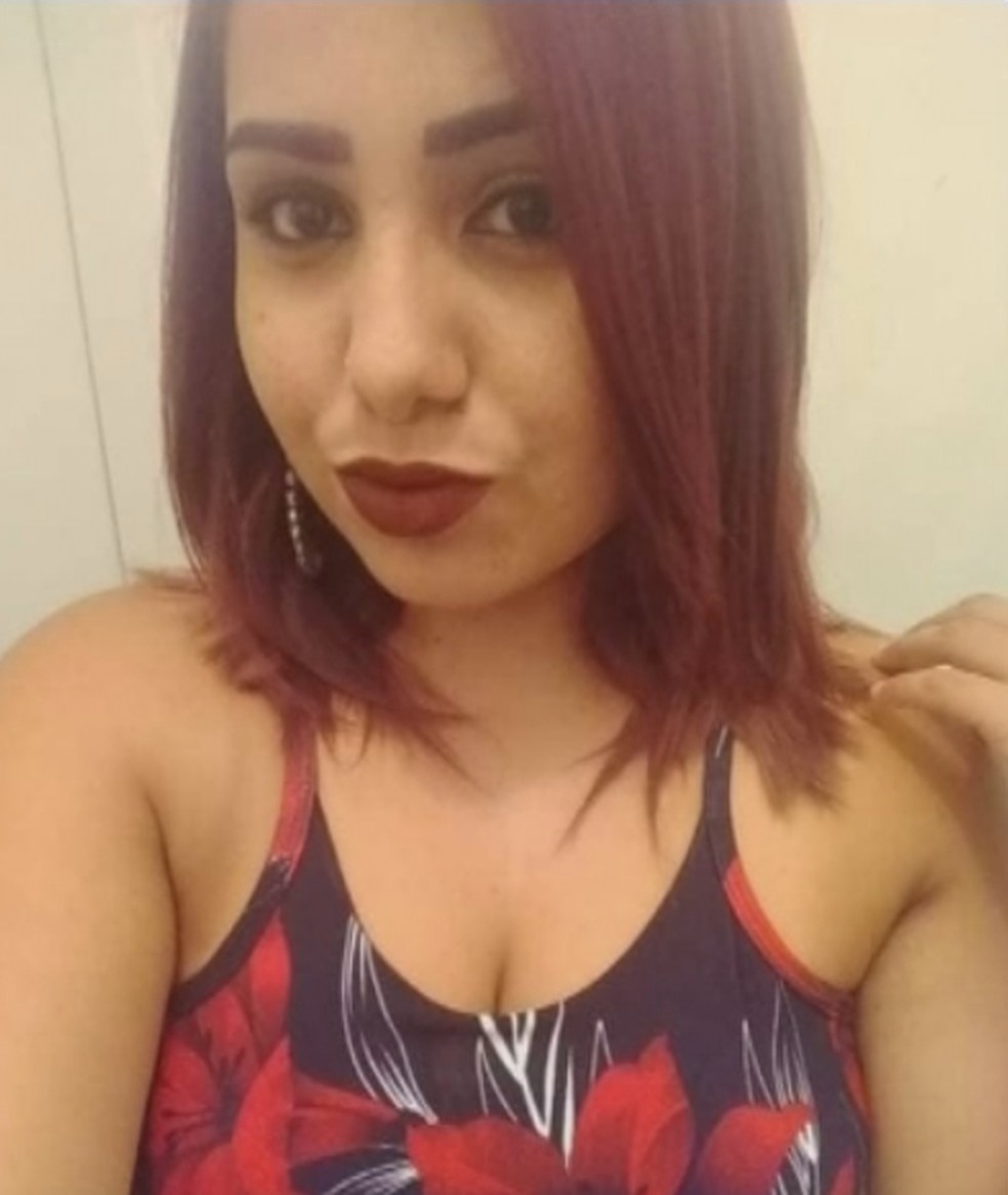 Taila Alana Alves de Souza foi assassinada na porta de casa em TupÃ£ â€” Foto: Arquivo Pessoal