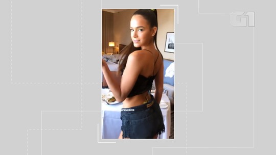 Após dia de festa no carnaval de Salvador, Bruna Marquezine pega mototáxi: 'Por hoje é só'