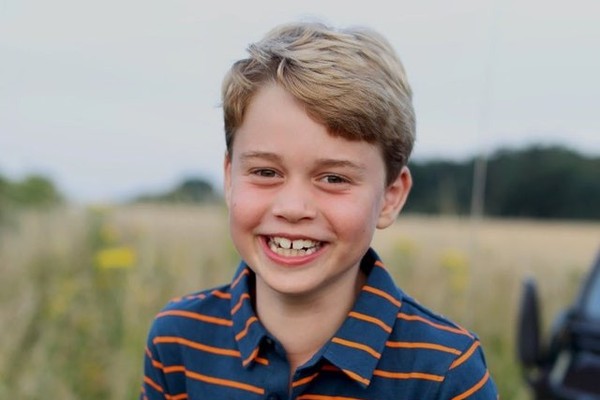 Foto divulgada em homenagem ao aniversário de 8 anos do príncipe George (Foto: Reprodução)