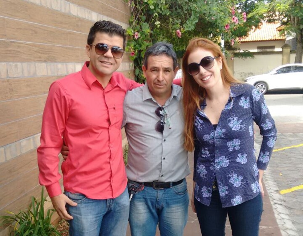 Pastor Euclides Vieira com Suzane e o ex-noivo Rogério Olberg em Angatuba (a esquerda). — Foto: Arquivo pessoal/Euclides Vieira