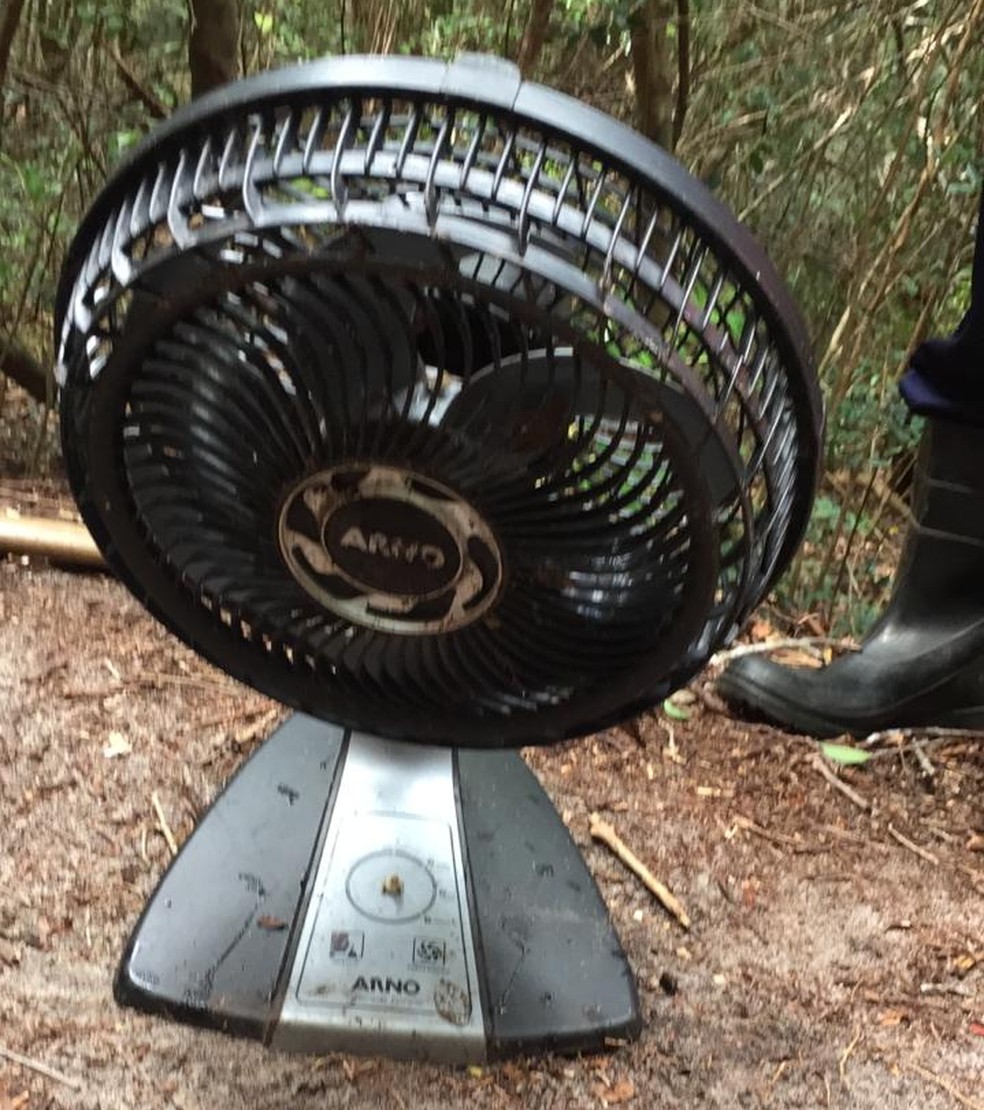 Ventilador foi encontrado por agentes de limpeza no Parque das Dunas — Foto: Divulgação