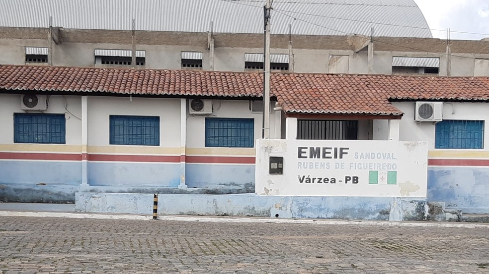Prdio de escola municipal em Vrzea, PB, est interditado h 3 anos  Foto: Ozinete Almeida/Arquivo pessoal