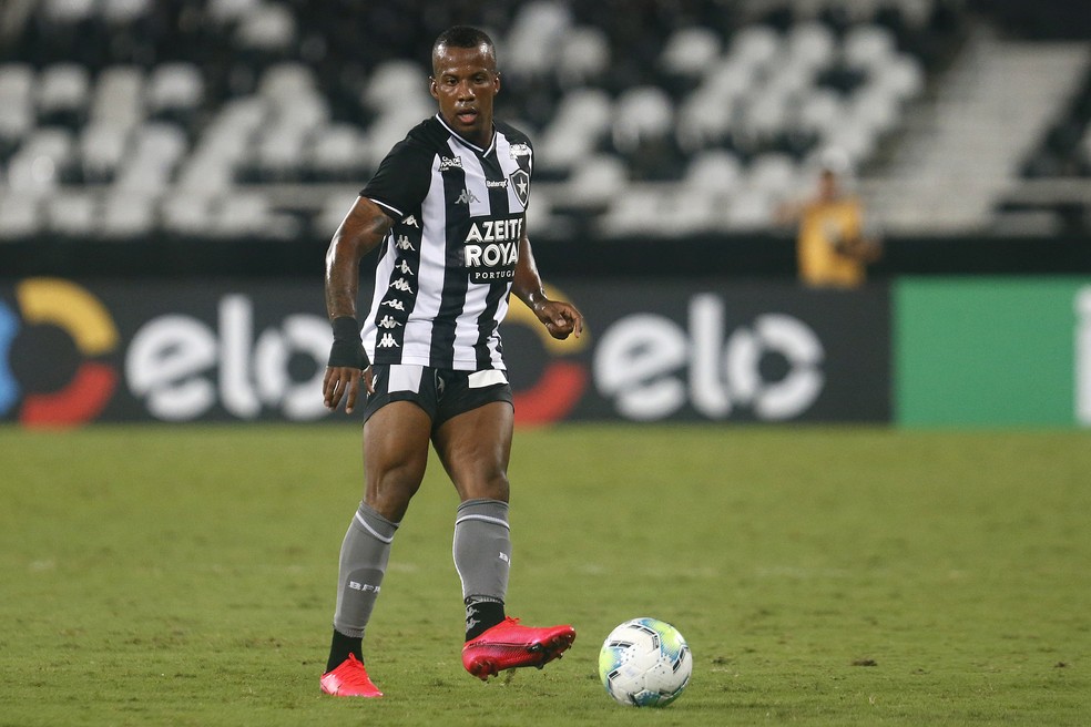 Guilherme Santos não é unanimidade no Botafogo — Foto: Vitor Silva/Botafogo