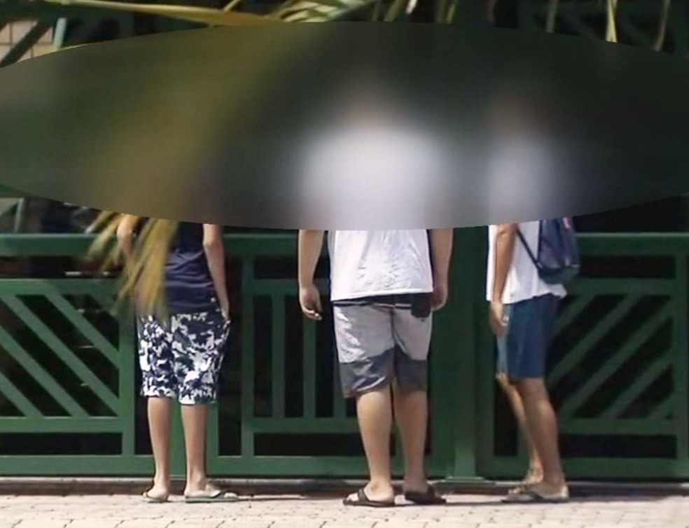 Trio foi flagrado por vítima tentando acessar condomínio em Praia Grande, SP — Foto: Reprodução/TV Tribuna