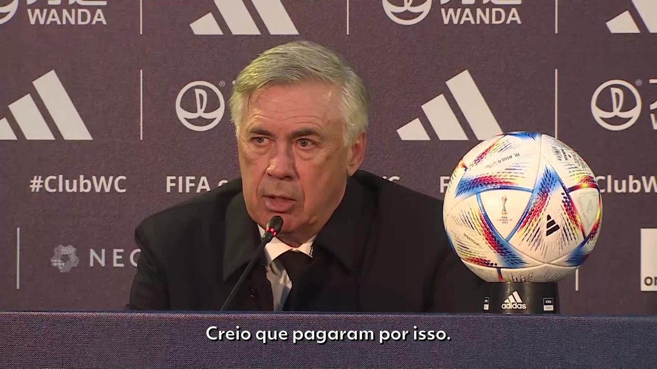 Ancelotti admite surpresa com queda do Flamengo e elogia Vinicius Junior