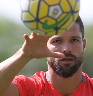 Da chegada à estreia: lembre como foi o primeiro mês de Diego no Flamengo