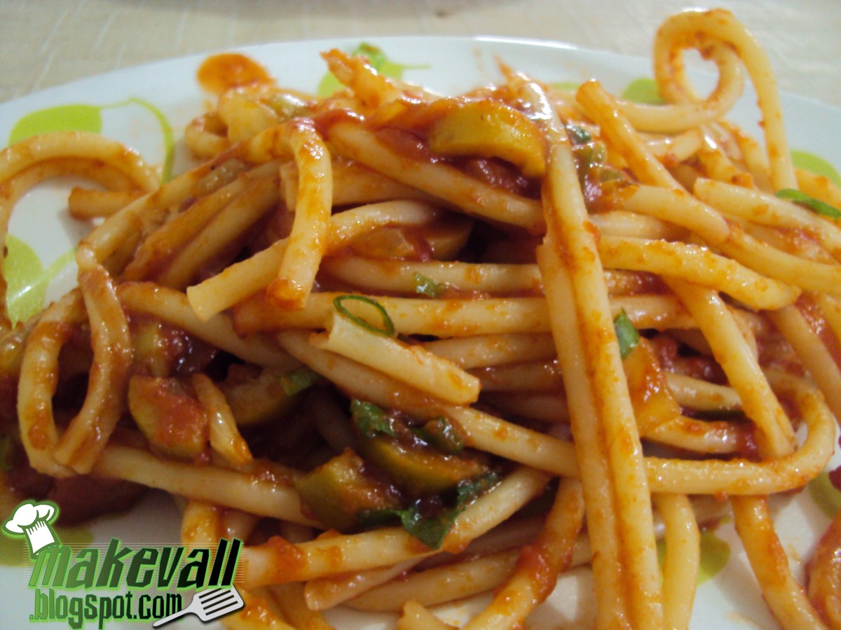 Macarrão Com Molho Rápido