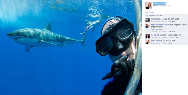 Peter Verhoog fez sucesso ao postar foto em que aparece fazendo selfie com tubarão branco ao fundo  (Foto: Reprodução/Facebook/Peter Verhoog)