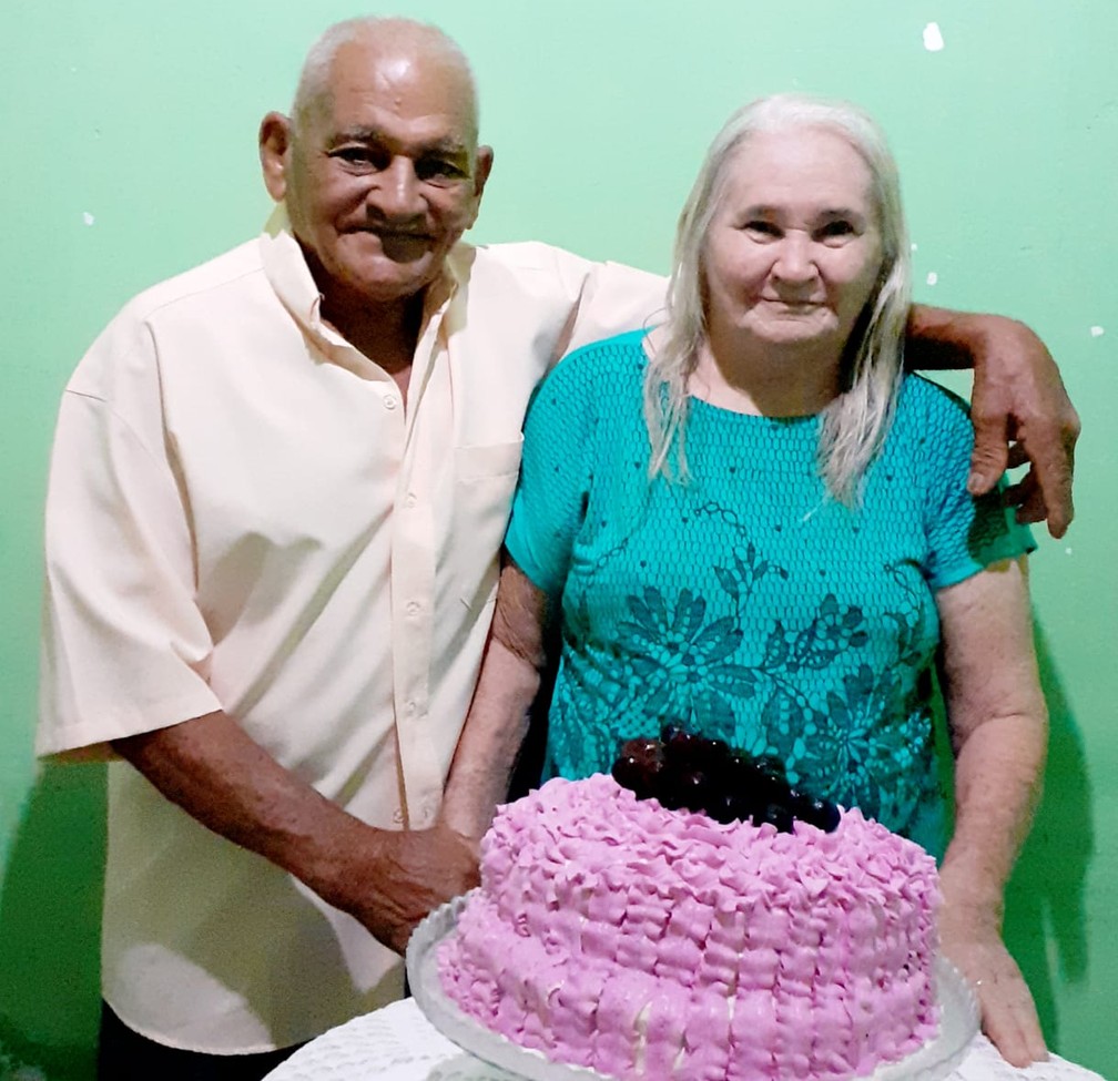 João Ferreira e Rita Gomes estão juntos há 62 anos. Os dois contraíram o coronavírus em Teresina. — Foto: Divulgação/HCE