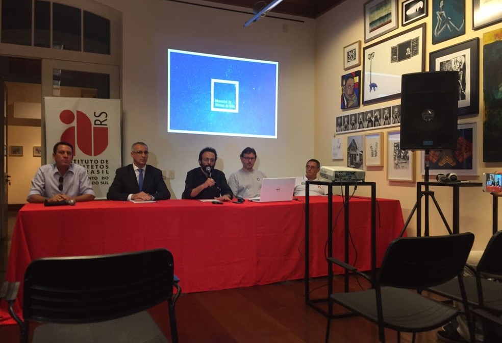 Na reuni&atilde;o, tamb&eacute;m foi reduzida a meta de arrecada&ccedil;&atilde;o de R$ 500 mil para R$ 300 mil (Foto: Mateus Marques/RBS TV)