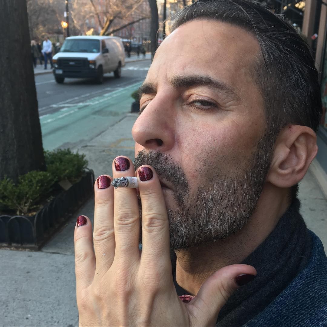 Todas as vezes que Marc Jacobs comprovou que é o muso das unhas coloridas no Instagram (Foto: Instagram Marc Jacobs/ Reprodução)