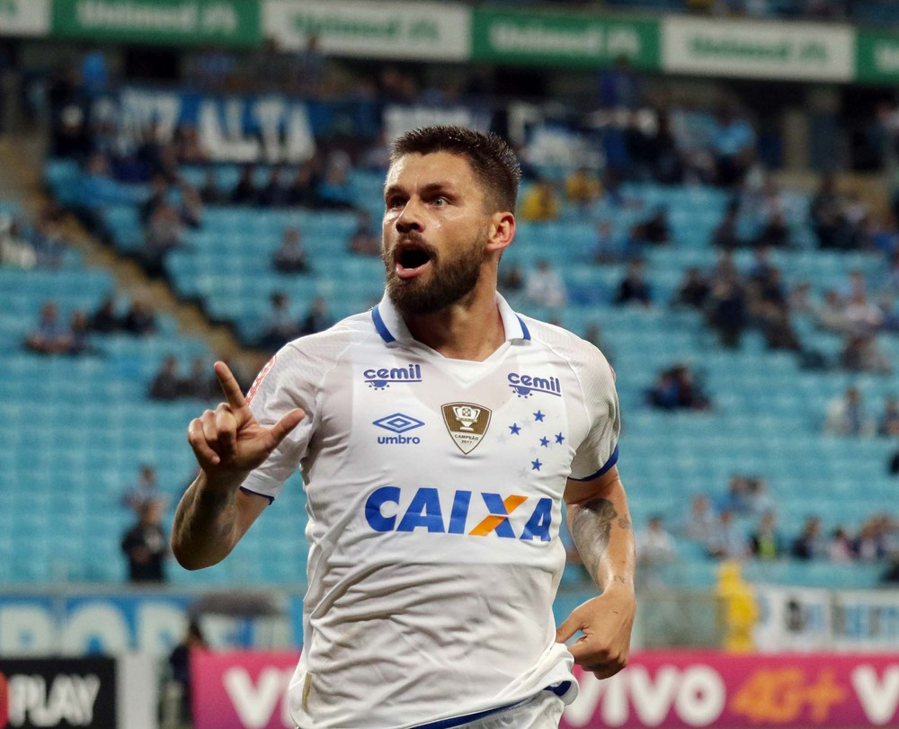 Rafael Sobis revela jogos no sacrifício para ajudar Cruzeiro na Copa do Brasil