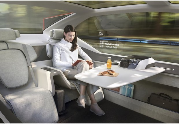  Volvo também desenvolveu carro conceito - o 360c (Foto: Volvo)