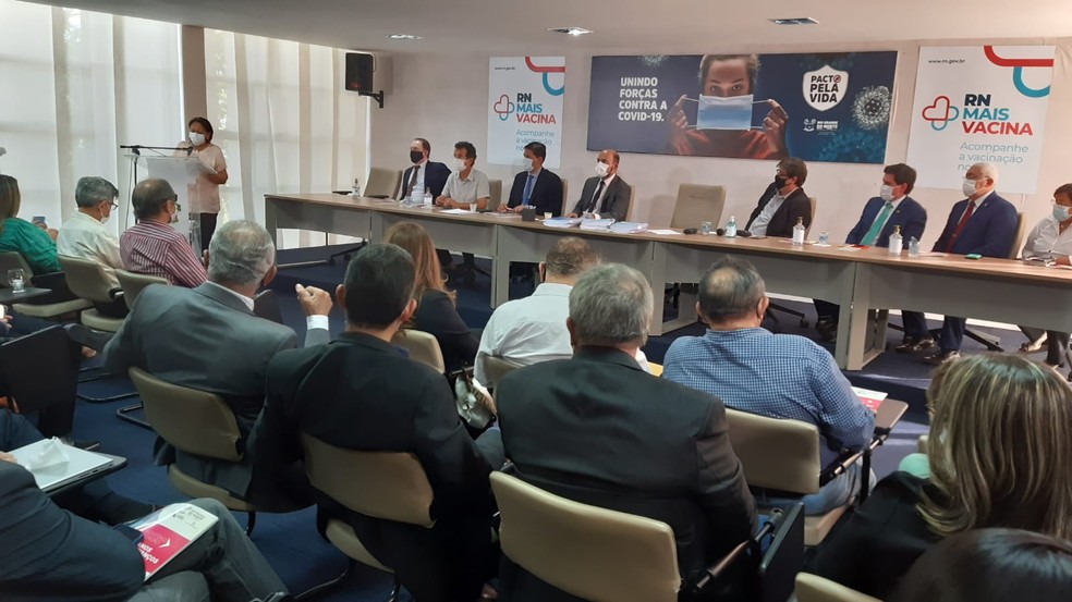 Solenidade de de entrega da prestação de contas de 2021 à Assembleia Legislativa e ao Tribunal de Contas do Estado (TCE) aconteceu nesta quinta-feira (31), no auditório da Governadoria. — Foto: Sérgio Henrique Santos/Inter TV Cabugi