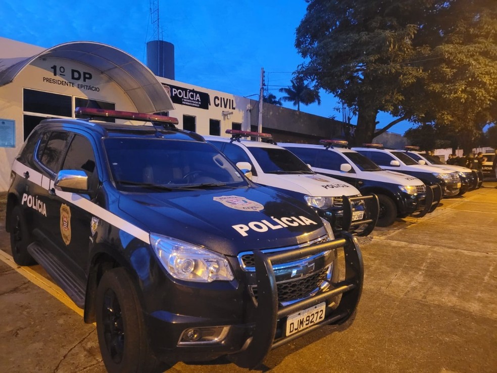Operação prendeu cinco suspeitos de envolvimento em roubos na região de Presidente Prudente — Foto: Polícia Civil