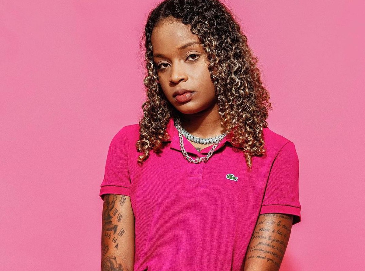 MC Dricka transita entre o entice e o funk no fluxo do álbum ‘Rainha’ |  Weblog do Mauro Ferreira