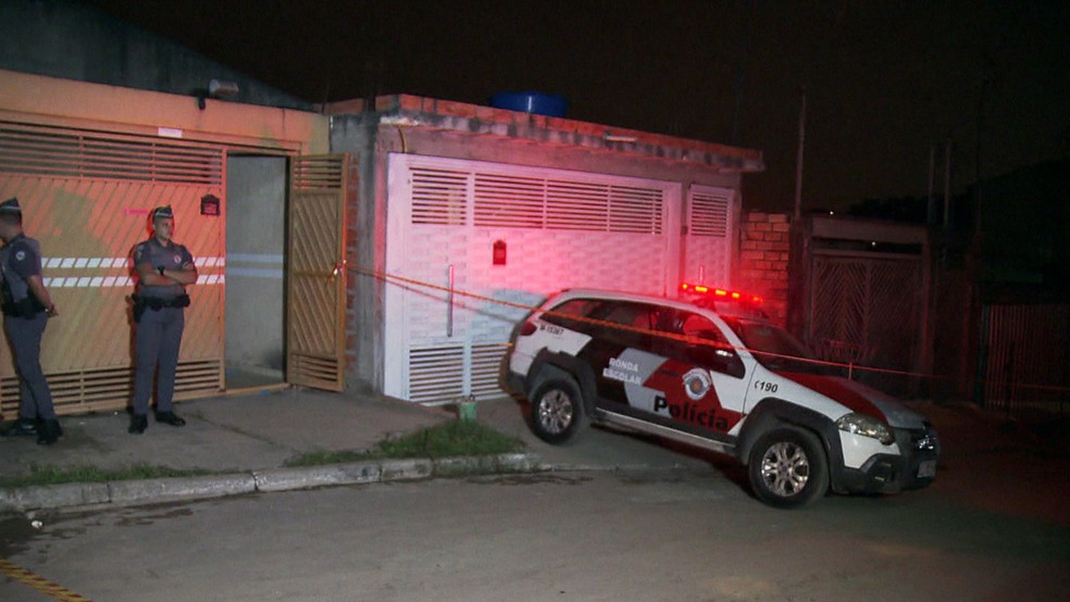 Casa onde ocorreu o assassinato de uma mulher em Guarulhos â Foto: ReproduÃ§Ã£o/TV Globo