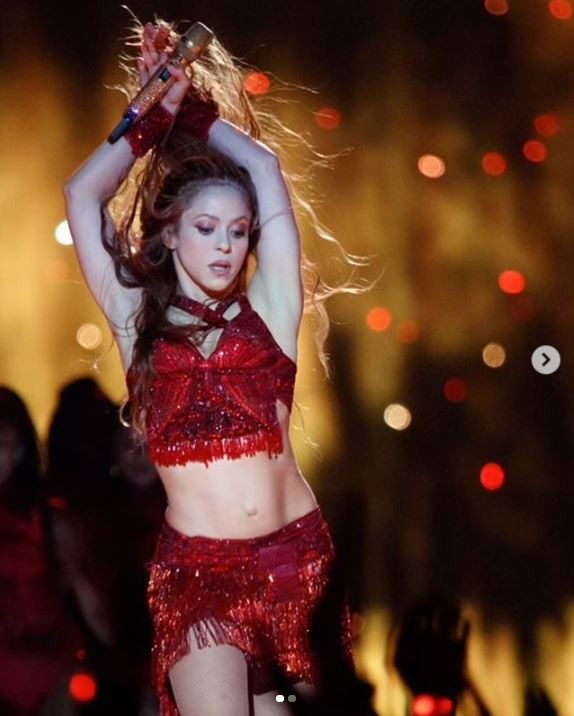 Shakira durante show no Super Bowl 2020 (Foto: Instagram)